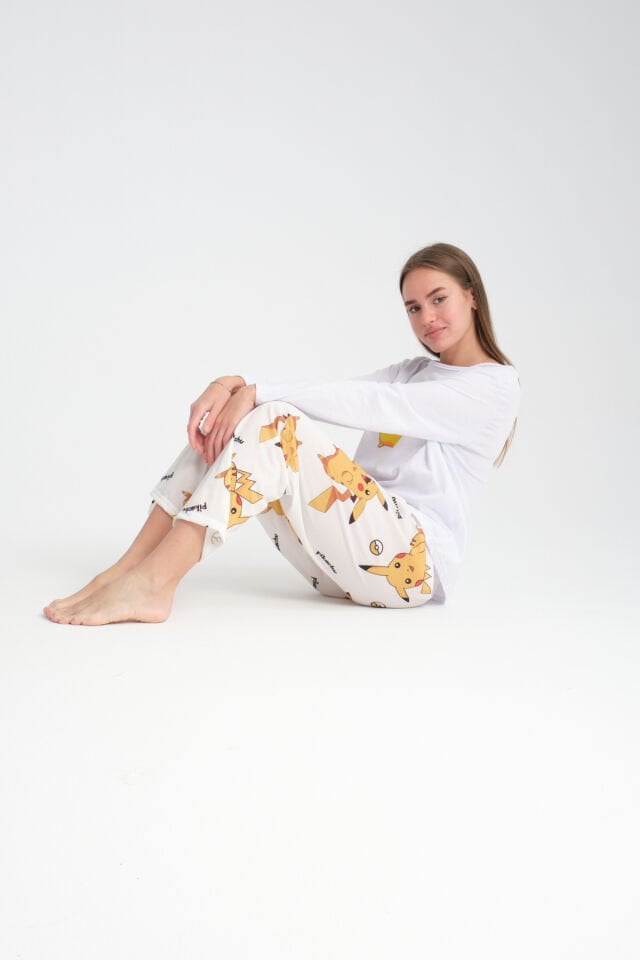 Uzun Kollu Beyaz Pikachu Baskılı Pijama Takımı