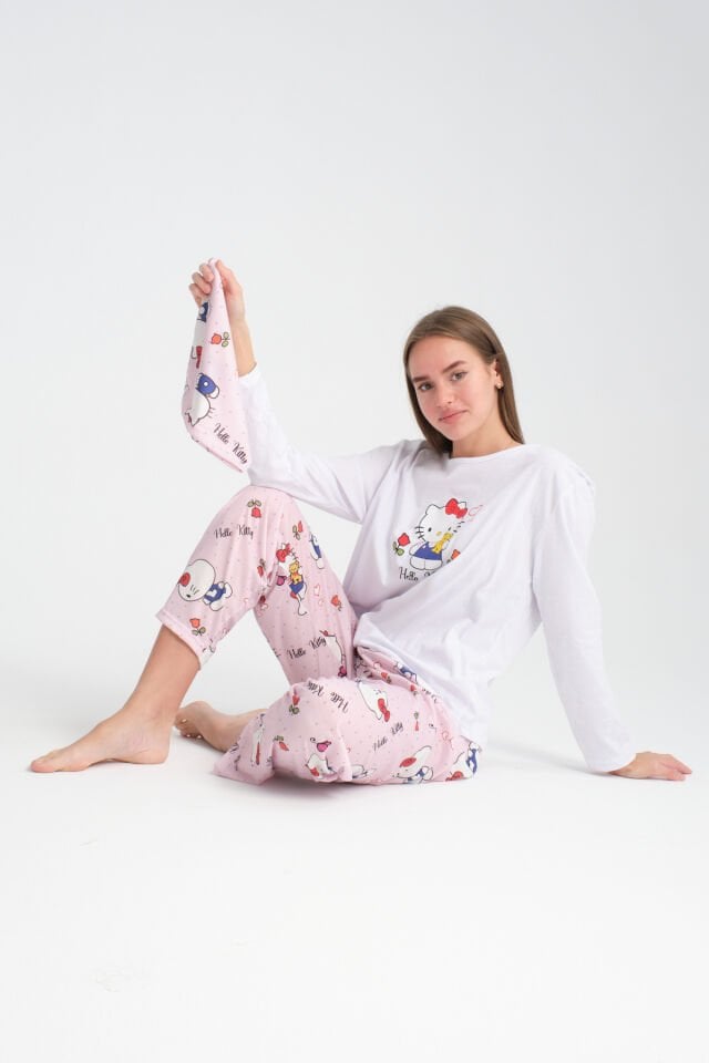 Uzun Kollu Pudra Hello Kity  Baskılı Pijama Takımı