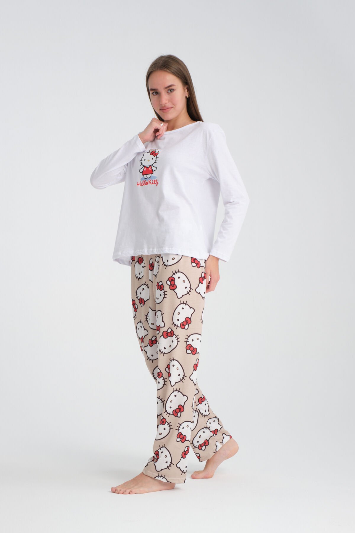 Uzun Kollu Krem Hello Kity Baskılı Pijama Takımı