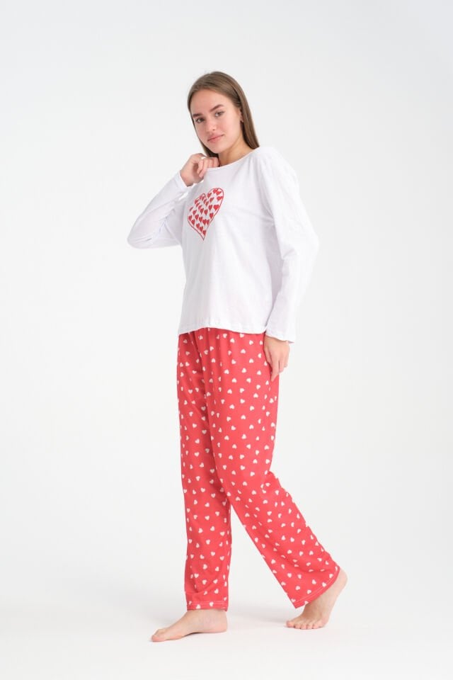 Uzun Kollu Kırmızı Kalp Baskılı Pijama Takımı