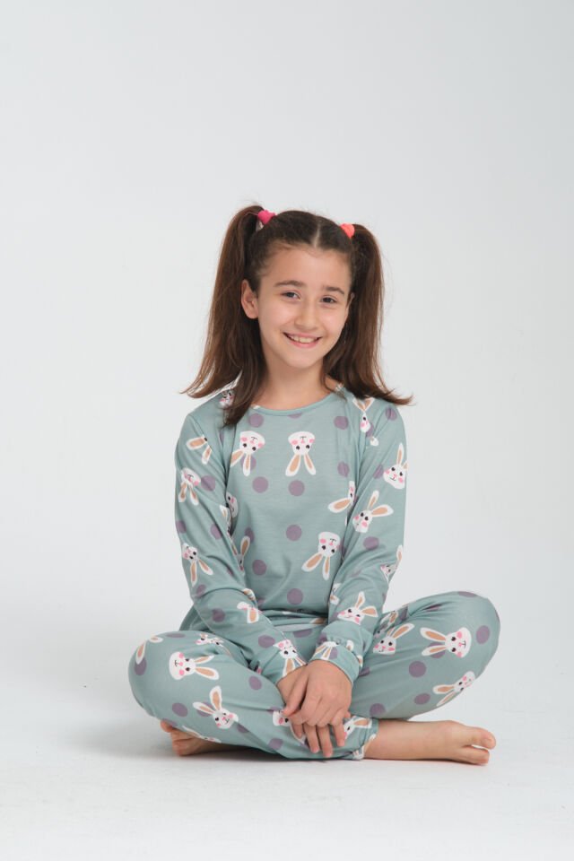 Rabbit Desenli Çocuk Pijama Takımı